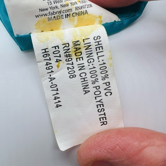 HELLO KITTY DYLAN’S CANDY BAR NY BRIGHT PINK AND YELLOW ZIPPERED TOTE - Picture 13 of 16